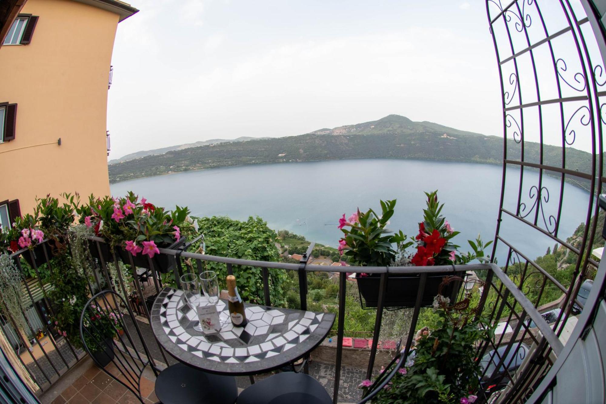 B&B Carpe Diem Vista Lago Castel Gandolfo Luaran gambar