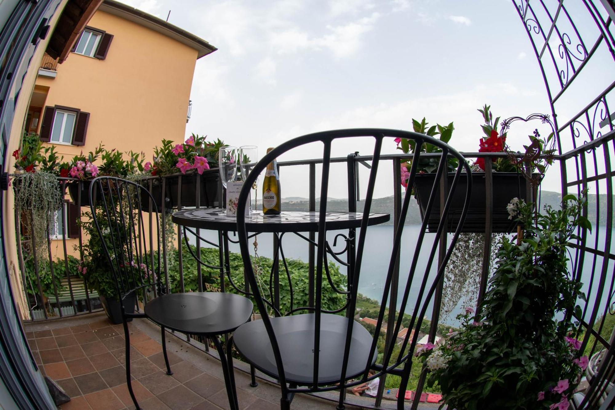 B&B Carpe Diem Vista Lago Castel Gandolfo Luaran gambar